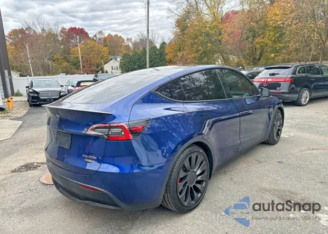 2021 Tesla Model Y z USA, uszkodzony, nr VIN 5YJYGDEF1MF140908